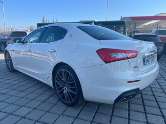 Maserati Ghibli SQ4 Modena S TOP STAV 24.000 eur netto - 4