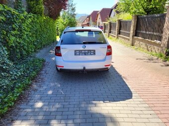 Škoda Octavia Combi 2.0TDi STYLE PLUS - 4