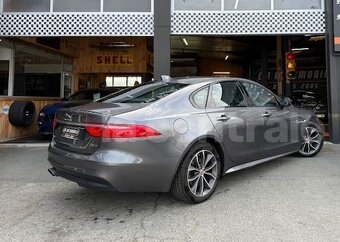 JAGUAR XF II 2.0D 180 R-SPORT Aut 03/2019 - 4