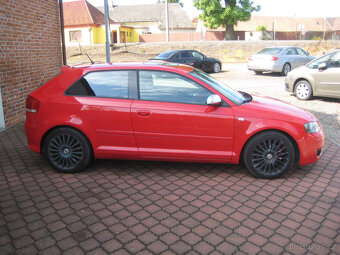 AUDI A3 2.0 TDi S-LINE QUATTRO - 4