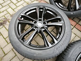 Alu Hyundai 5/114.3 r20 + 255/45 r20 105V XL
- 4