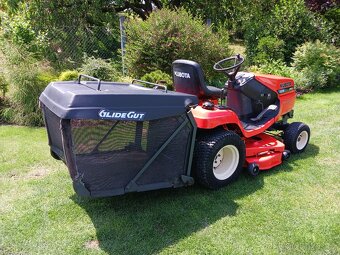 Zahradní traktor Kubota G18 - 4