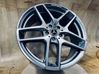 TOP kola Mercedes AMG R19 GLC originál - 4
