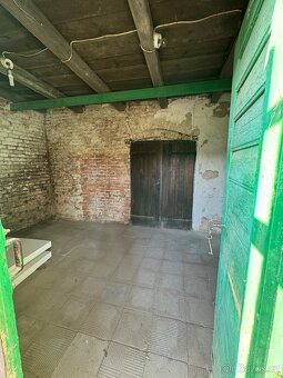 Prodám vinný sklep s pozemky 1500 m2 - 4
