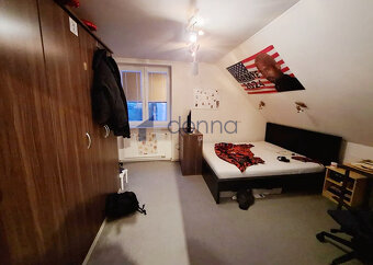 Pronájem podkrovního bytu 3+1, 86m², ul. Lebeděvova, Praha 1 - 4