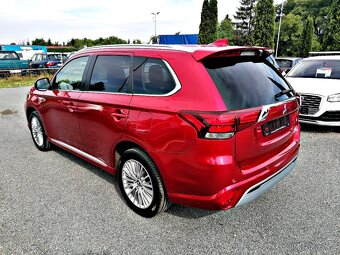Mitsubishi Outlander 2.4 PHEV,4WD,LED,Kamera,Tažné - 4