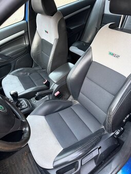 Škoda Octavia 2 RS díly - 4