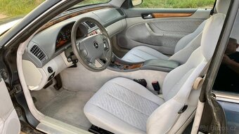 Mercedes-Benz w208 coupe - 4