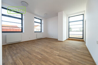 Prodej bytu 4+kk, 95m2 s terasou 58m2, parkovací stání v pro - 4