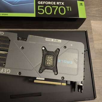 GIGABYTE GeForce RTX 5070 Ti Eagle OC SFF 16 GB, top stav - 4