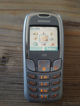 Tlačítkový mobil SIEMENS - 4