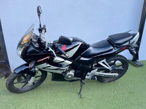 Honda CBR 125 (r.2006) 4,8kw - 4