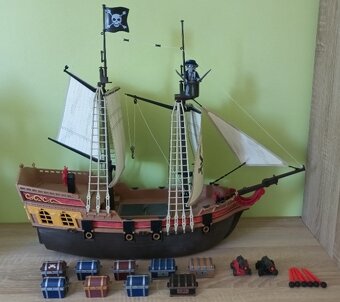 HRAD A LOĎ OD FIRMY PLAYMOBIL - 4