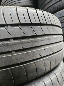 225/55R17 97W  EfficientGrip Performance  GOODYEAR - 4