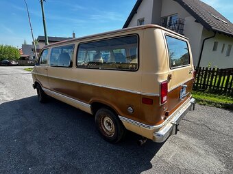 Dodge Van 5.2 V8 - 4
