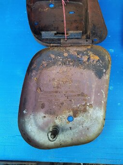 Jawa 250,350 kyvačka boční kastliky - 4