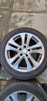 Kola Mercedes-Benz E212 245/45R17 - 4