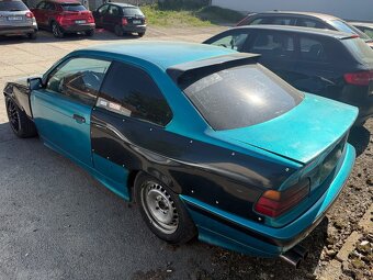 bmw e36 323i - 4