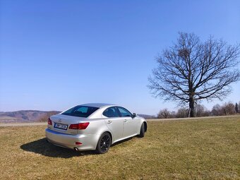 Lexus IS 250 V6 153 kw - 4
