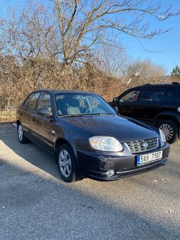 Hyundai Accent 1.3i, 63 kW, r. 2005 - 4