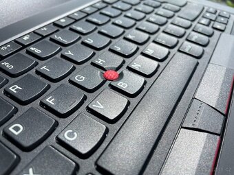 tenké Lenovo T480s - procesor i7, FullHD display, 10h bat. - 4