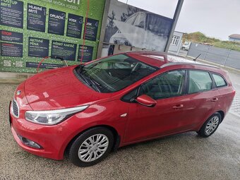 Kia ceed 1.6gdi r.v 2012 koupeno v čr najeto 100092km - 4