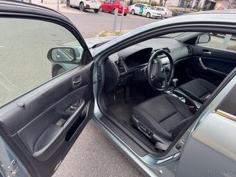 Honda Accord 2.4 V-tec - 4