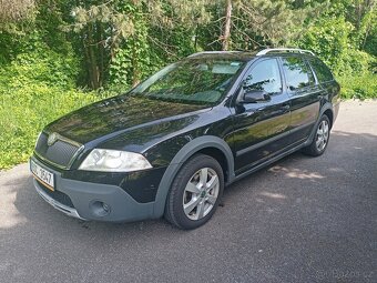Škoda Octavia Scout 2.0 TDI 4x4 - 4