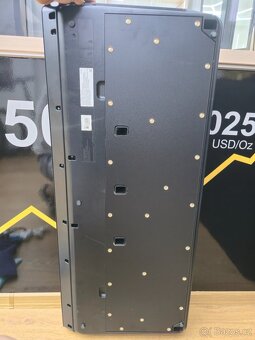 Prodám profesionální klávesy Yamaha PSR-SX700 - 4