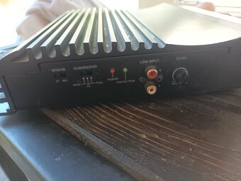 Zesilovač a subwoofer - 4