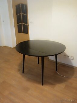 Jídelní stůl kulatý rozkládací, průměr 110 cm - 4