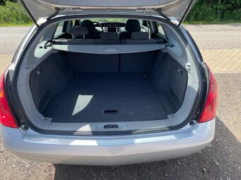 Nissan Primera 2.2 SW - 4