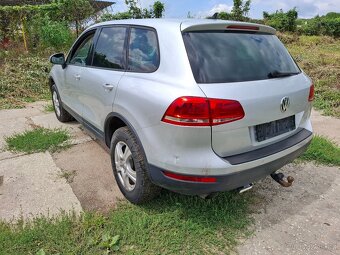 VW Touareg 3.0 TDI Klima Alu Tažné Model Model 2011.--.. - 4