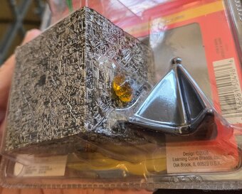 Star Trek Borg Cube Johnny Lightning  (2008) - 4