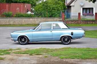 Plymouth Valiant 1965 - 4