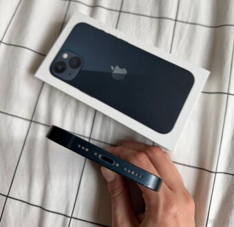 IPHONE 13 - 128 gb - 4