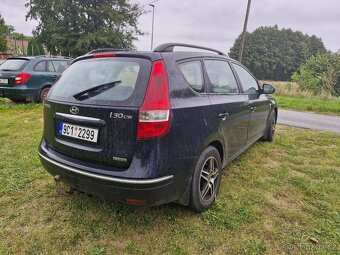 Prodám Hyundai i30, r.v. 2010 - 4