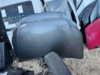 Kapota VW Sharan Audi a4 b8 zadní bocni dveře VW caddy - 4