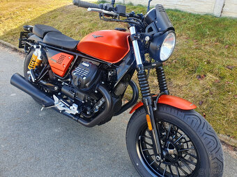 Moto Guzzi V9 Bobber Sport - 4