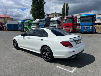 Mercedes E 220d AMG - 4