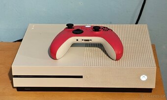 Microsoft Xbox One S / 2TB / Ovladač za 3.tis. - 4