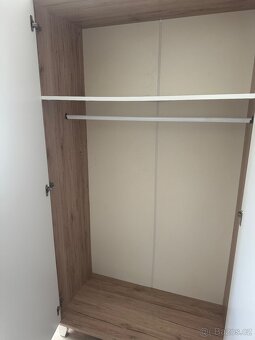 Šatní skříň - 4