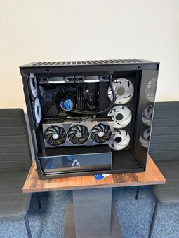 Herní PC - / GeForce RTX 4080 SUPER 16G SUPRIM X - 4
