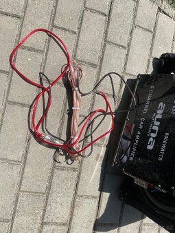 Subwoofer + zesilovač - 4