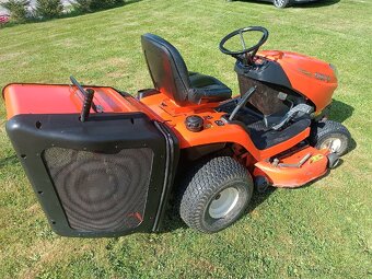 Zahradní traktor Kubota GR 1600 - 4