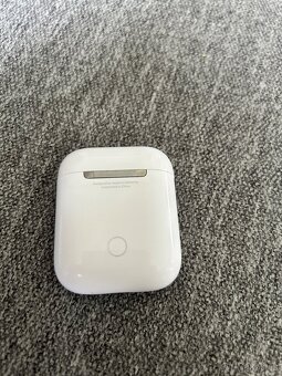 AirPods - 4