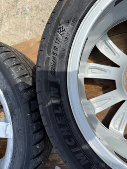 Prodám 4x alu kola Škoda 5x112 R17 - 4