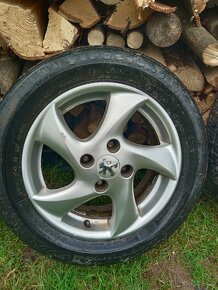 Kola Peugeot 206 - 4
