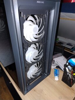 PC skříň ASUS A21 Black + 4x120 mm ventilátor Asus + řadič - 4