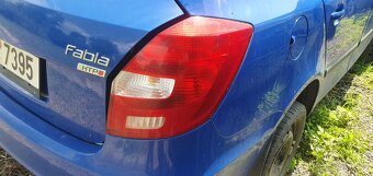 Škoda Fabia Combi 1.4 16V modrá = náhradná díly - 4